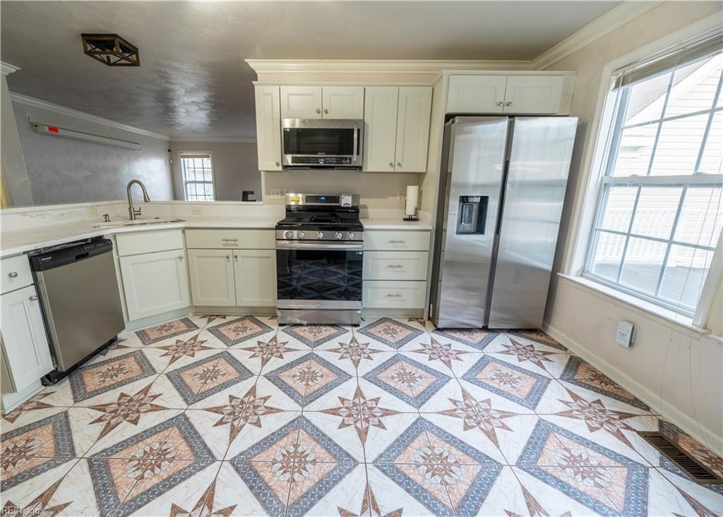 114 E Indian River Rd, For Sale in Norfolk - eXp Realty