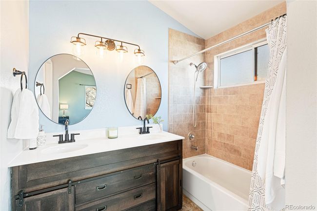 9905 Foxhill Cir, House other with 3 bedrooms, 2 bathrooms and 2 parking in Highlands Ranch CO | Image 16