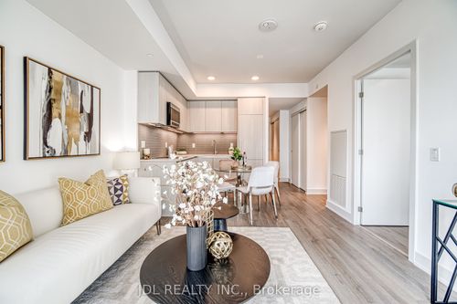 3105-8 Cumberland St, Toronto, ON, M4W0B6 | Card Image