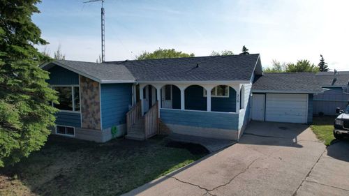 316 Nill Pl, Hanna, AB, T0J1P0 | Card Image