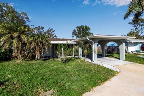 20378 Emerald Ave, PORT CHARLOTTE, FL, 33952-2311 | Card Image