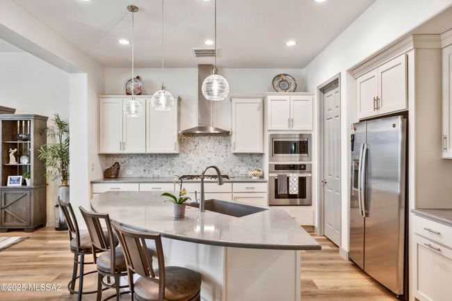 Chef's Kitchen | Image 8
