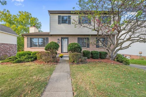 217 Sycamore Ridge Dr, Springdale, PA, 15144-1054 | Card Image