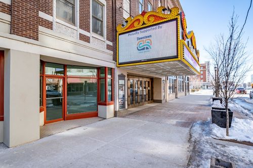 125-305 2nd St Se, Cedar Rapids, IA, 52401-1704 | Card Image