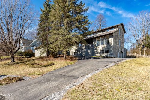 3407 Bondwood Cir, Johnson City, TN, 37604-8906 | Card Image