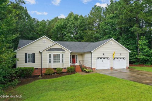 262 Clayton Pointe Dr, Clayton, NC, 27520-9580 | Card Image
