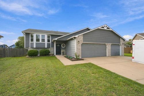 10525 W Jewell Ct, Wichita, KS, 67209-3052 | Card Image