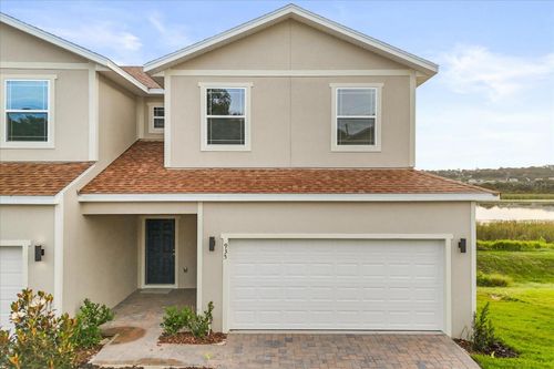 935 Lakefront Village Dr, CLERMONT, FL, 34711-3255 | Card Image