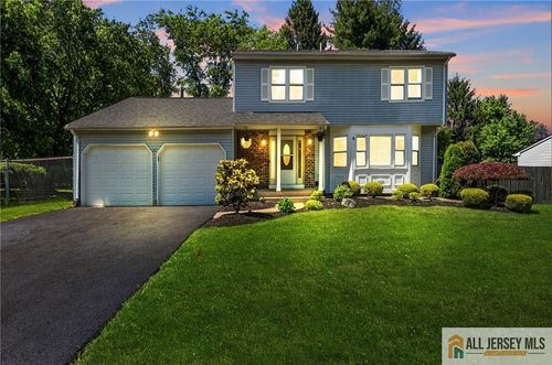 65 Stanley Ave, Dayton, NJ, 08810-1353 | Card Image