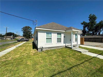 3400 Jackson Boulevard, Home with 6 bedrooms, 4 bathrooms and null parking in Chalmette LA | Image 1