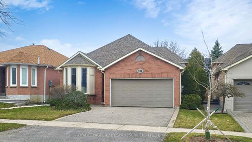 107 Roseborough Cres, Thornhill, ON, L4J4V2 | Card Image