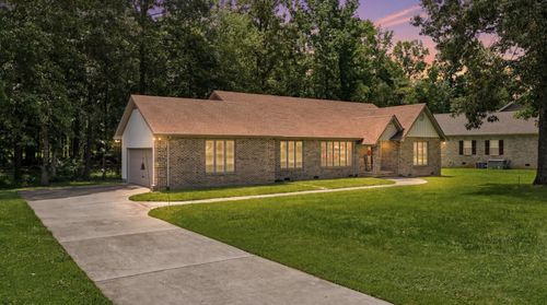 203 Woodson Dr, Tullahoma, TN, 37388-4127 | Card Image