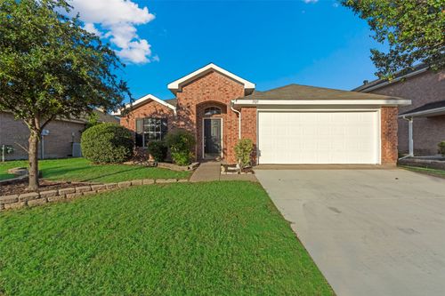1925 Clear Creek Dr, Little Elm, TX, 75068-5882 | Card Image