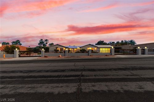 7575 Coley Ave, Las Vegas, NV, 89117-3216 | Card Image