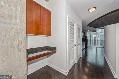 unit-2010-400 W Peachtree St Nw, Atlanta, GA, 30308-3551 | Card Image