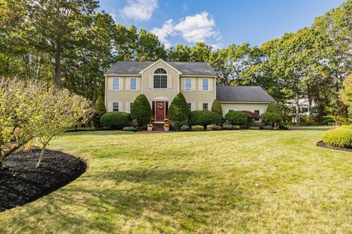 4 Plantation Rd, Mansfield, MA, 02048-4001 | Card Image