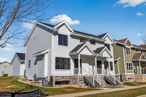 2807 Crinkle Root Drive, Fitchburg, WI, 53711 | Card Image