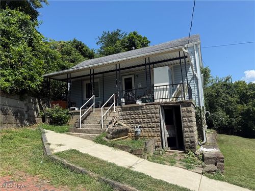 618 Crawford St, Martins Ferry, OH, 43935-1914 | Card Image