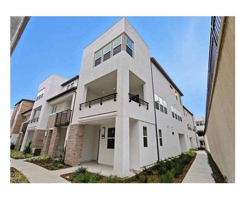 2720 Everly Dr, San Diego, CA, 92108-2664 | Card Image