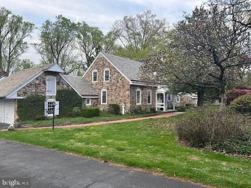 1521 Old Welsh Rd, HUNTINGDON VALLEY, PA, 19006-5833 | Card Image