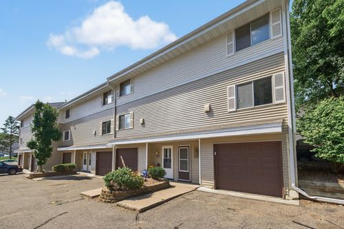 2365 Dorland Ln E, Saint Paul, MN, 55119-5507 | Card Image