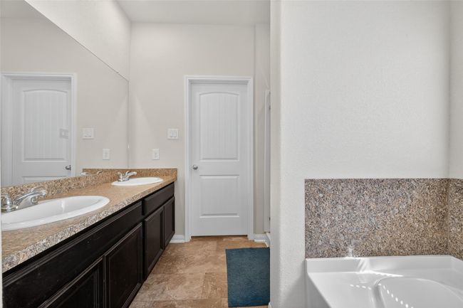 7615 Nevaeh Crest Path, House other with 3 bedrooms, 2 bathrooms and 2 parking in Houston TX | Image 31