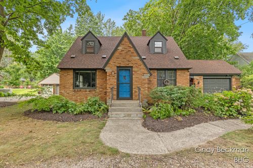 704 Lugers Rd, Holland, MI, 49423-6828 | Card Image