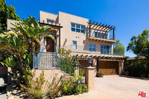 20640 Medley Ln, Topanga, CA, 90290-3320 | Card Image