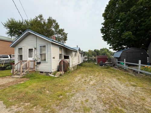 18 Mattanawcook Street, Lincoln, ME, 04457 | Card Image