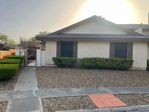 5835 Royal Clb, San Antonio, TX, 78239-1406 | Card Image