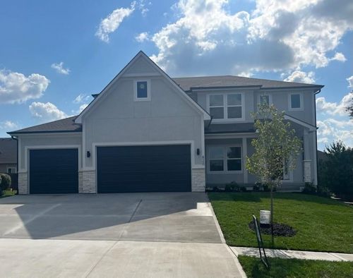 820 Se Partridge Ln, Blue Springs, MO, 64014-4402 | Card Image