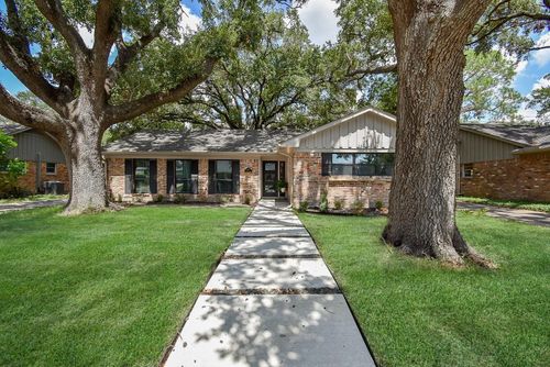 7618 Highmeadow Dr, Houston, TX, 77063-4818 | Card Image