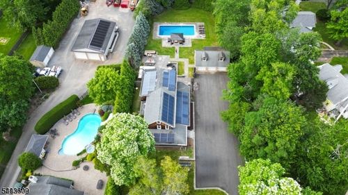 63 E Cedar St, Livingston, NJ, 07039-4014 | Card Image