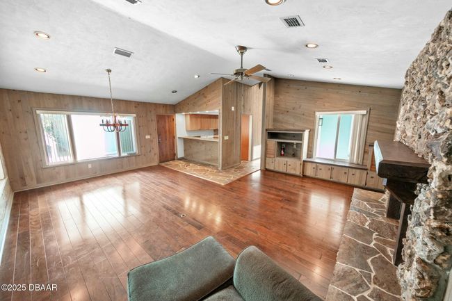 116 Beach St, House other with 3 bedrooms, 2 bathrooms and null parking in Ponce Inlet FL | Image 7