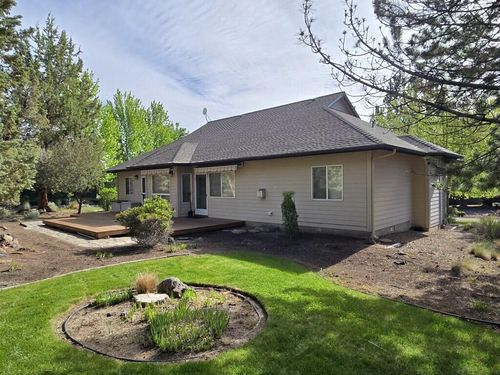 2261 Condor Drive, Redmond, OR, 97756 | Card Image