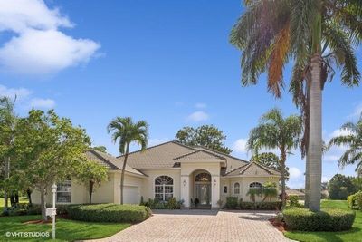 1437 Sw Osprey Cove, House other with 3 bedrooms, 2 bathrooms and null parking in Port St Lucie FL | Image 2