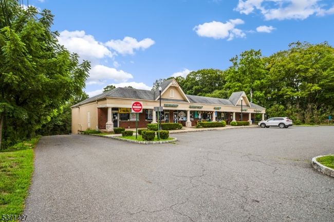 389 Dover Chester Rd, Home with 0 bedrooms, 8 bathrooms and null parking in Randolph NJ | Image 5