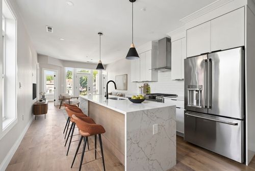 203-2 Weld Hill St, Boston, MA, 02130-4127 | Card Image