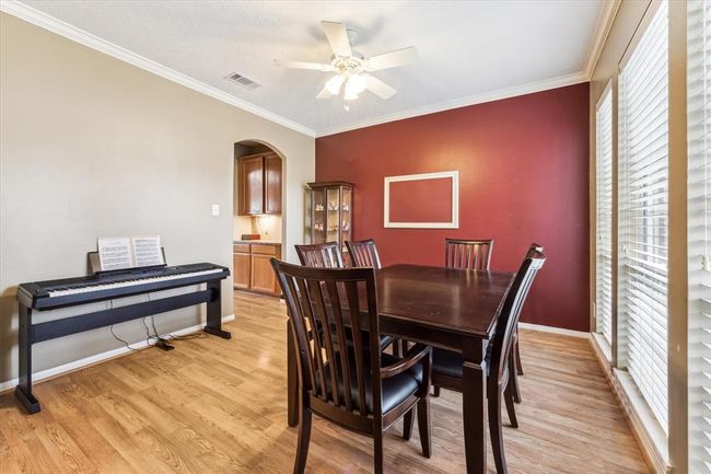 Formal Dining Room | Image 6
