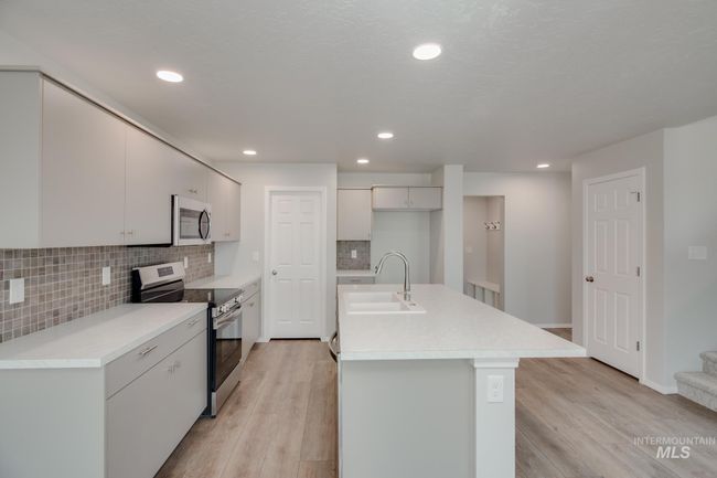 763 N Aleppo Way, House other with 3 bedrooms, 3 bathrooms and 2 parking in Meridian ID | Image 6