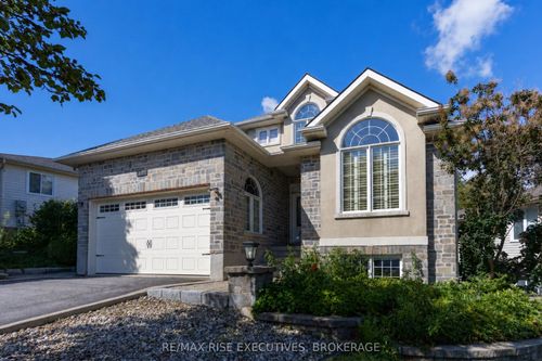 700 Melrose St, Kingston, ON, K7M9B4 | Card Image