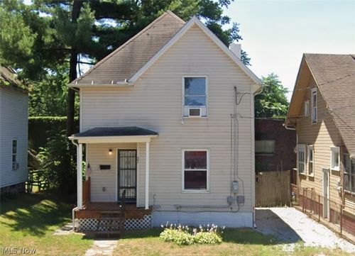 602 11th St Ne, Canton, OH, 44704-1055 | Card Image