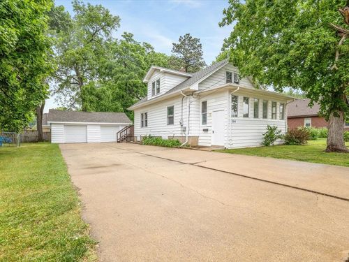 254 River Ln, Loves Park, IL, 61111-5037 | Card Image