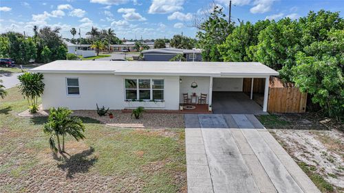 130 Palmetto Cir Ne, PORT CHARLOTTE, FL, 33952-8247 | Card Image