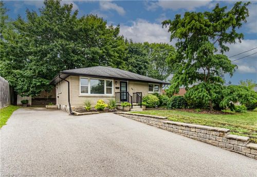 98 Harber Ave, Kitchener, ON, N2C1Z2 | Card Image