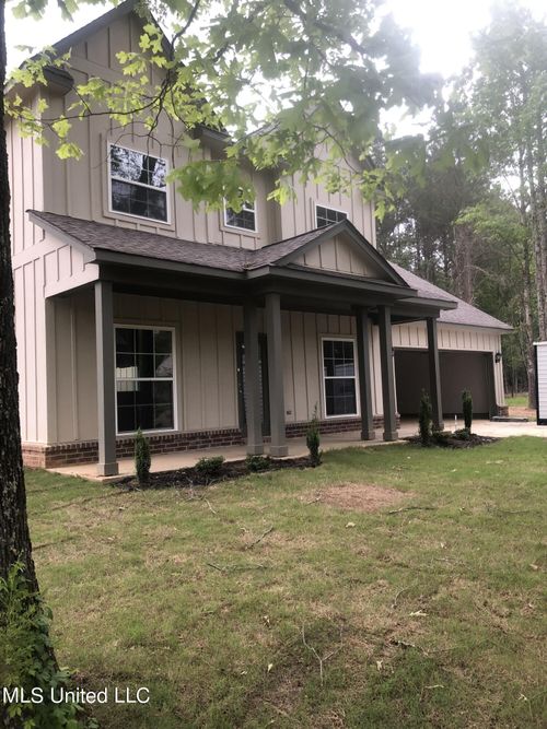 119 Whitetail Ln, Coldwater, MS, 38618-6796 | Card Image