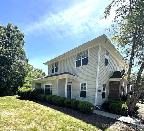 11431 Savannah Creek Dr, Charlotte, NC, 28273-3929 | Card Image