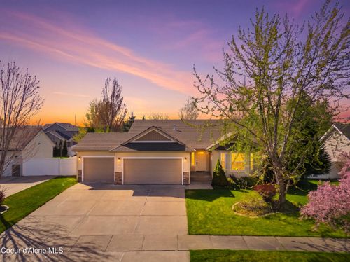 3157 W Blueberry Cir, Hayden, ID, 83835-8499 | Card Image