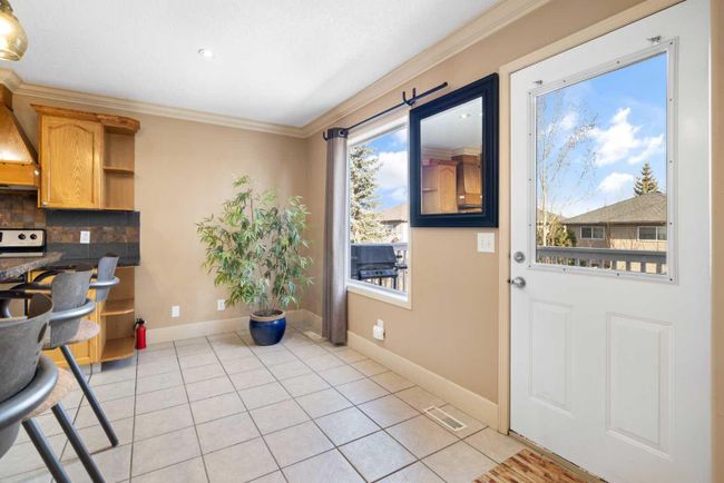 41 Valley Crest Close Nw, Home with 3 bedrooms, 3 bathrooms and 4 parking in Calgary AB | Image 18