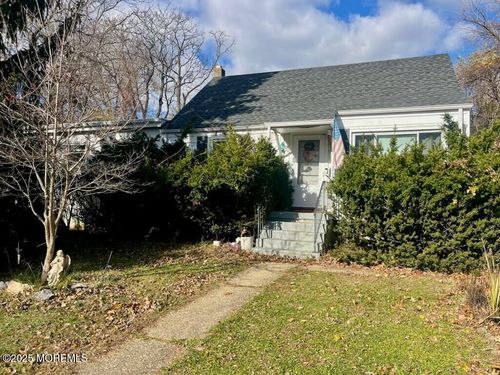 11 Schuber Pl, Eatontown, NJ, 07724-1517 | Card Image